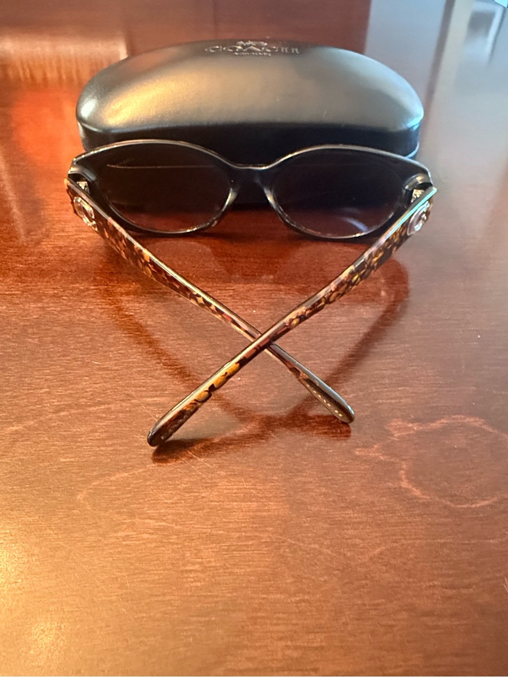 Coach Tortoiseshell Oval Sunglasses with Brown Gradient Lenses - Picture 7 of 9